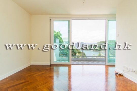 【清水灣黃金地段村屋放售】全新精裝開揚全海景・連私家泳池及花園村屋