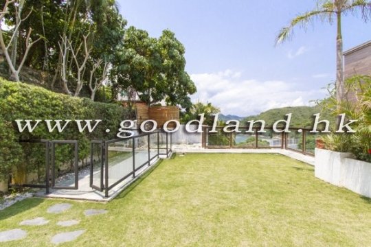 【清水灣黃金地段村屋放售】全新精裝開揚全海景・連私家泳池及花園村屋