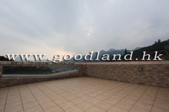 【西贡优质村屋出售】复式设计・开扬绿景