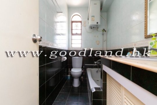 清水湾花园实用村屋出售