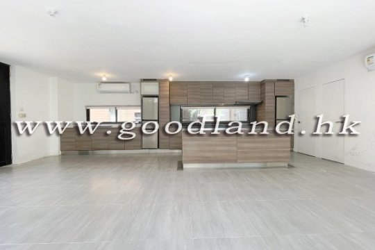 【清水湾花园村屋出售】独立屋身・私人花园