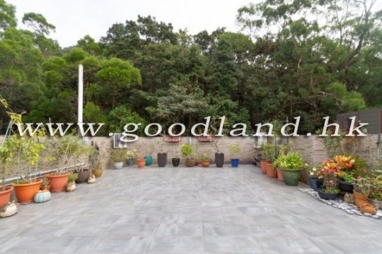 【清水湾花园屋苑住宅出售】天台・交通便利