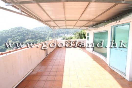 【西贡极缺最热门村屋出售】尊享超大草坪花园|屋苑泳池清幽4房1套