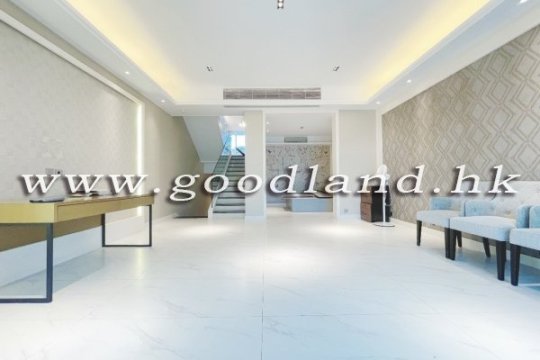 【西贡临海屋苑住宅出租】花园・交通便利